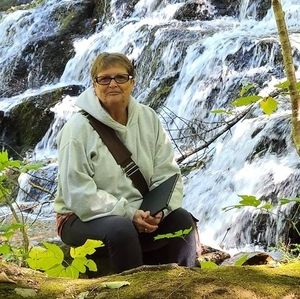 Meet your Posher, Francine